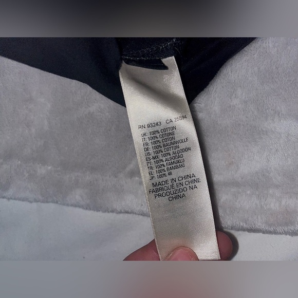 Diesel RARE Black and White Graphic Tee - Picture 6 of 6